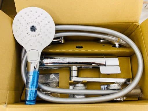 Sen tắm TOTO TBV03404J có nút bấm điều chỉnh tia nước - Ảnh 2