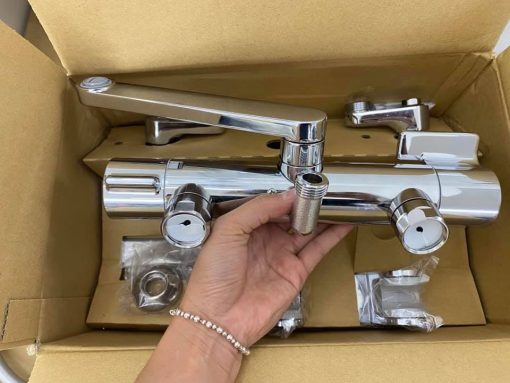 Sen tắm TOTO TBV03404J có nút bấm điều chỉnh tia nước - Ảnh 5
