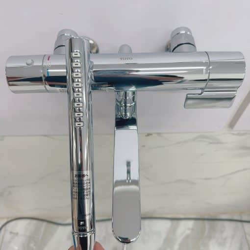 Sen tắm TOTO TBV03405J tay sen hiện đại - Ảnh 3