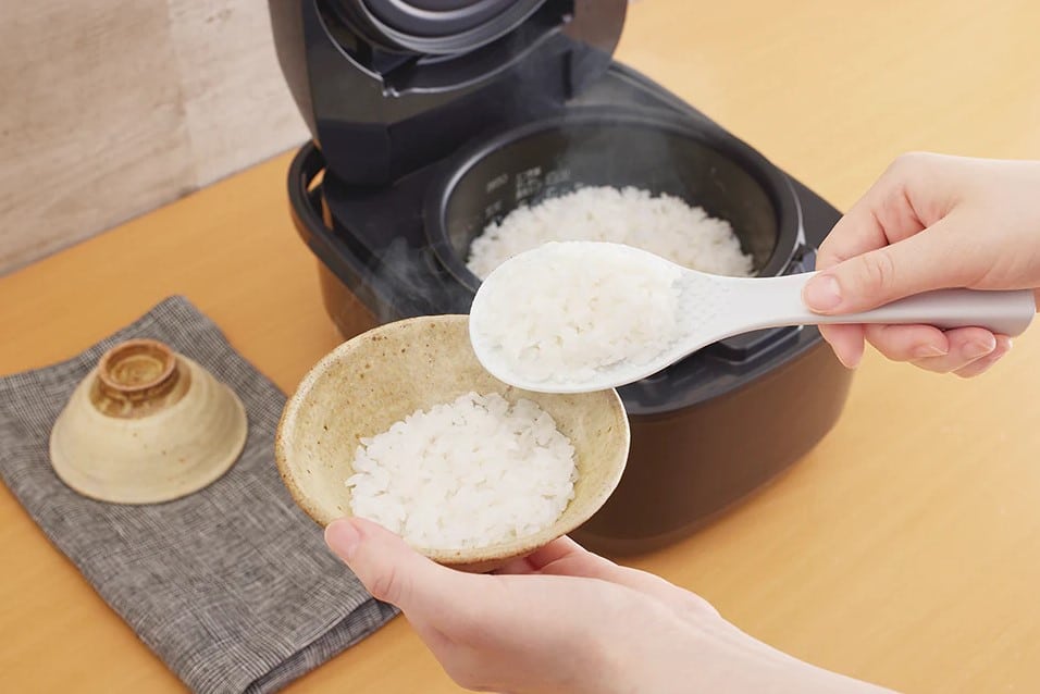 Nồi cơm điện Nhật