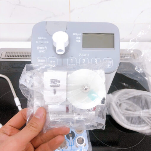 Máy lọc nước Panasonic TK-AS47 điện phân và tạo ion kiềm - Ảnh 4