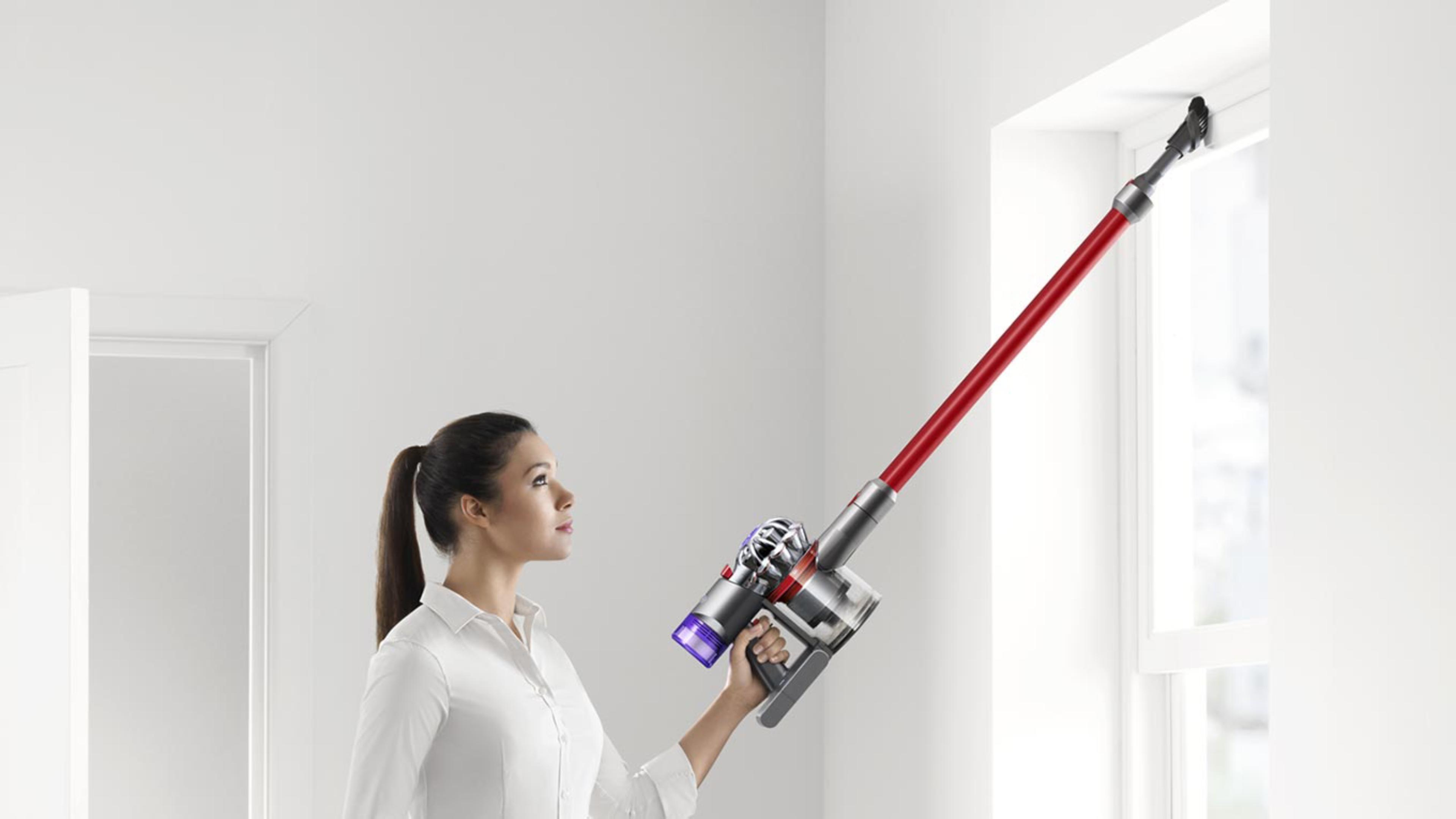 Máy hút bụi cầm tay Dyson V8 Origin