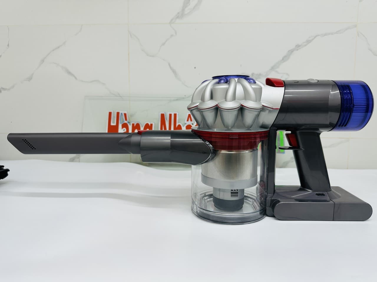 Máy hút bụi cầm tay Dyson V8 Origin không dây