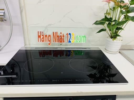 Bếp từ Hitachi HT-M8AKTWF-K 3 bếp từ cảm ứng viền mỏng