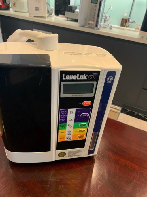 Máy lọc nước điện giải Ion kiềm Kangen Leveluk SD501 7 tấm điện cực tạo ra 7 loại nước
