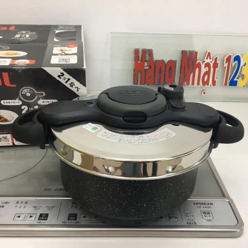 Nồi áp suất T-Fal dung tích 5,2L one touch được tráng lớp Titan chống dính