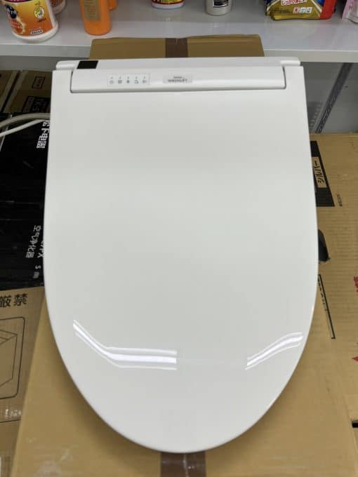 Nắp bệt TOTO thông minh TCF6553 tự động vệ sinh đầu vòi và sấy khô