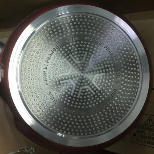 Chảo chiên T-Fal C62205 loại 26CM với lớp phủ Titanium