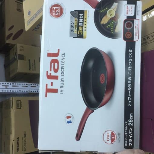 Chảo chiên T-Fal C62205 loại 26CM với lớp phủ Titanium