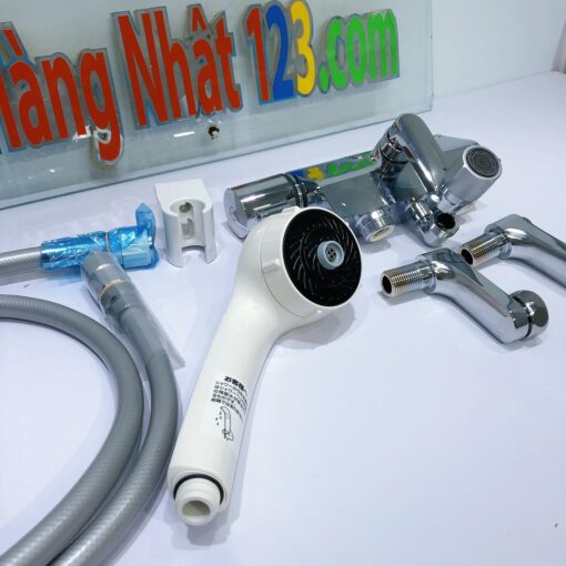 Sen tắm TOTO TMN40STJ có chức năng massage và tay sen chỉnh nước - Ảnh 4