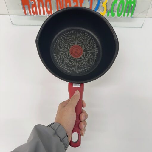 Chảo chiên T-Fal G26275 loại 22cm với lớp phủ Titanium - Ảnh 7