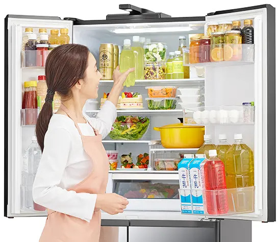 Tủ lạnh Hitachi nội địa Nhật R-HWC54T-N