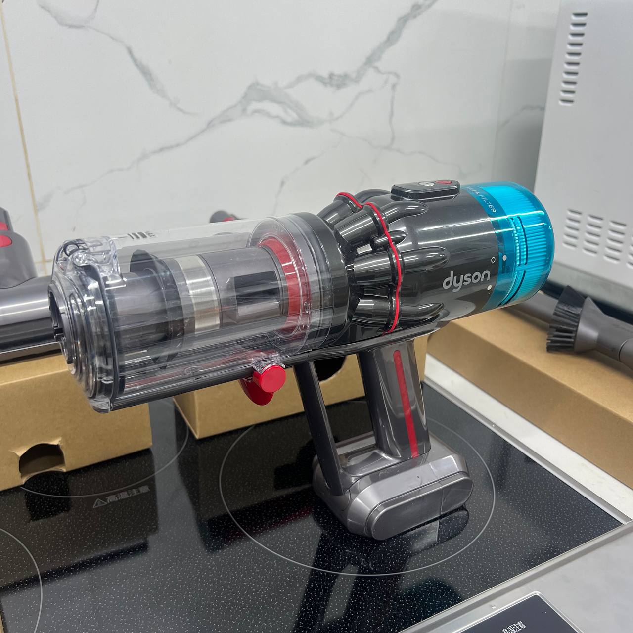 Máy hút bụi cầm tay Dyson SV21