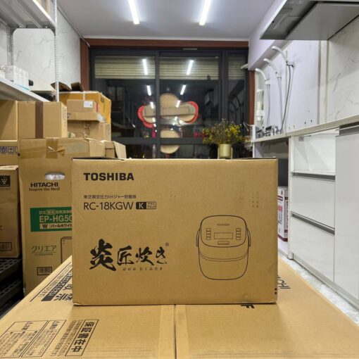 Nồi cơm điện Toshiba RC-18KGW-K (màu đen) cao tần áp suất hút chân không - Ảnh 2